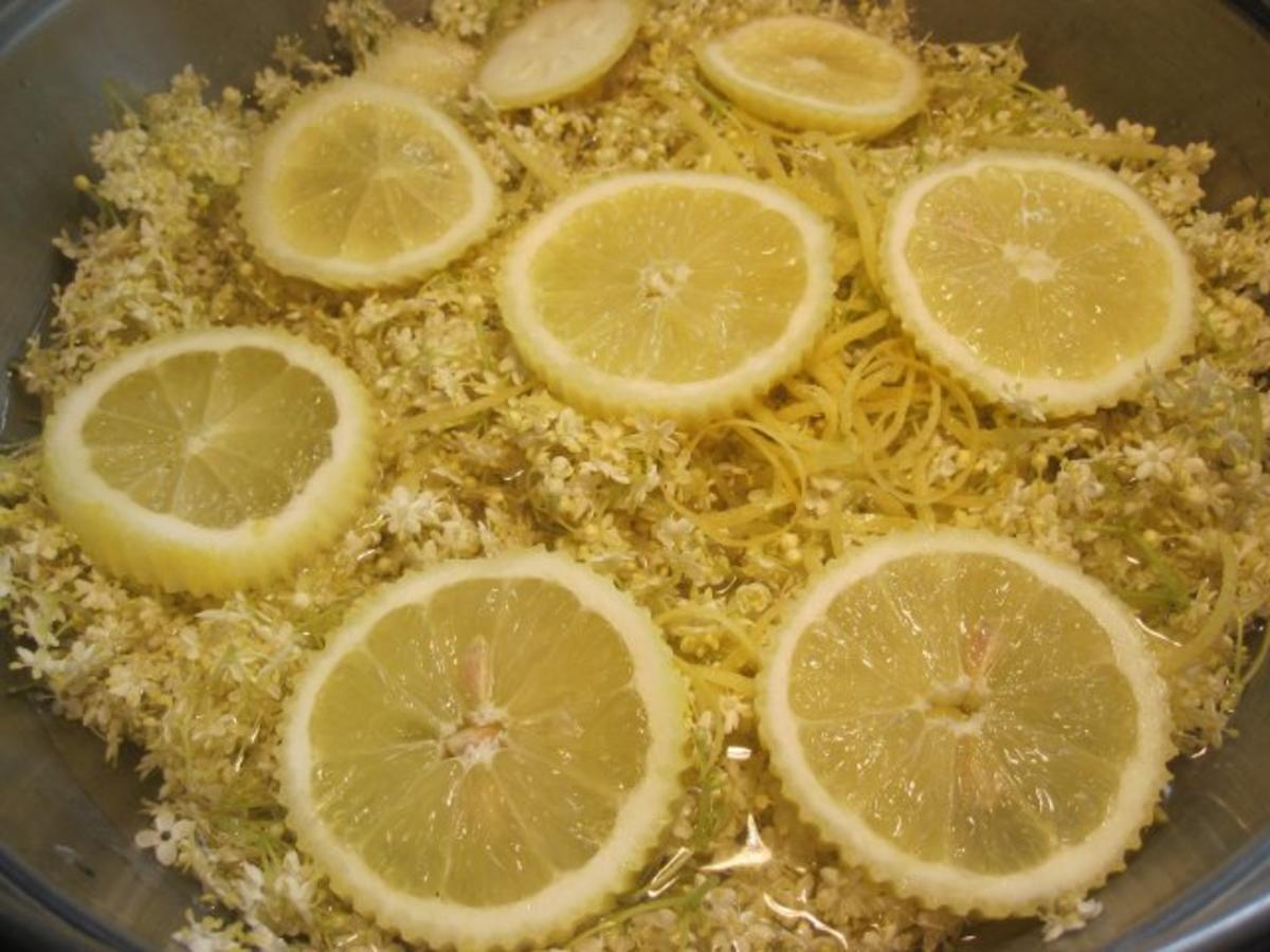 Holunderblütengelee mit Schwips - einfach - von mimi