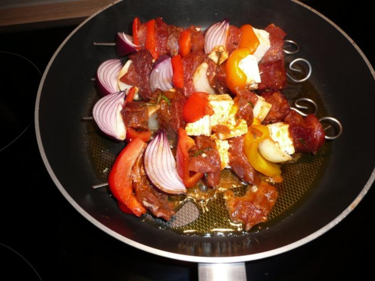 Hirtenspieße gebraten mit Buntem Salat mit Spargel & Butterreis ! - Rezept - Bild Nr. 3