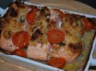 Ofenlachs mit Parmesan-Brot-Kruste auf Kartoffel-Kräuter-Gratin - Rezept