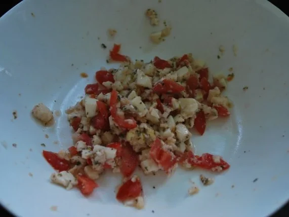 Seelachsfilet „Caprese“ auf Tagliatelle in Basilikumsahne - Rezept - Bild Nr. 2