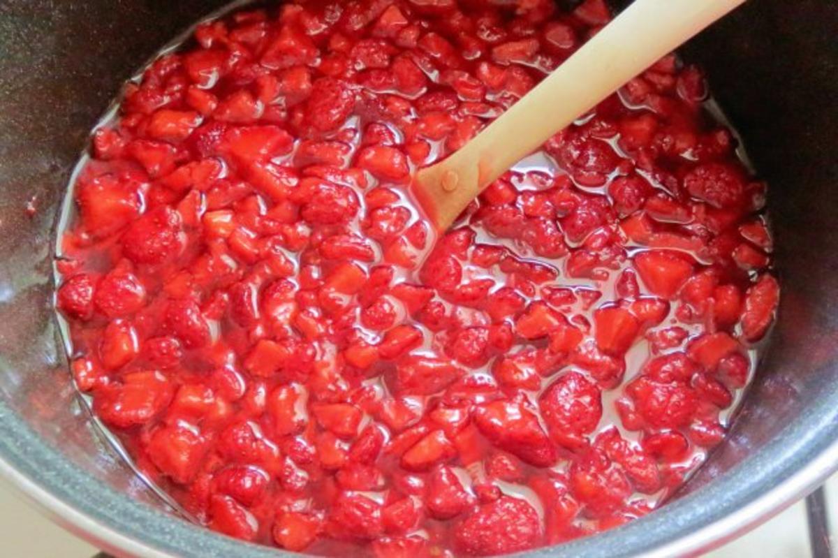 Einmachen: Stückige Erdbeer-Marmelade - Rezept - Bild Nr. 4