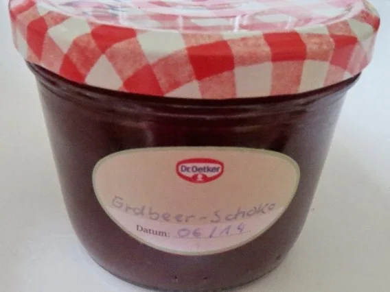 Einmachen: Erdbeer-Schokoladen-Marmelade - Rezept - Bild Nr. 2