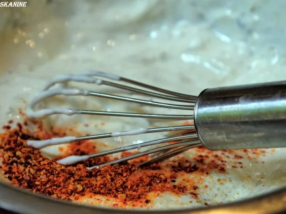 Würziges Roastbeef, Gewürzgurken-Dip, Kartoffelsalat, Honigmöhrchen - Rezept - Bild Nr. 14