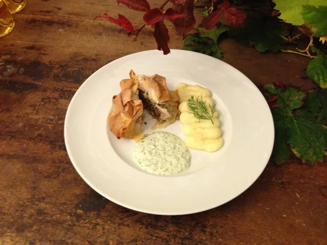 Bratwurststrudel mit Kartoffelstambes - Rezept