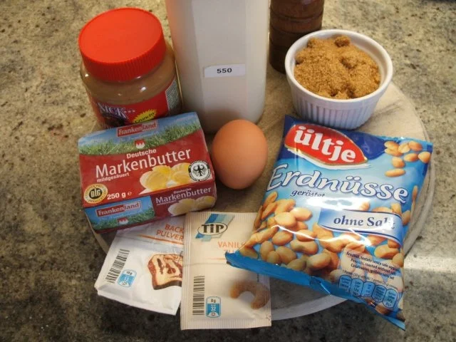 Rezept: Plätzchen: Erdnusshaufen Bild Nr. 2 Plätzchen: Erdnusshaufen - Rezept - Bild Nr. 2