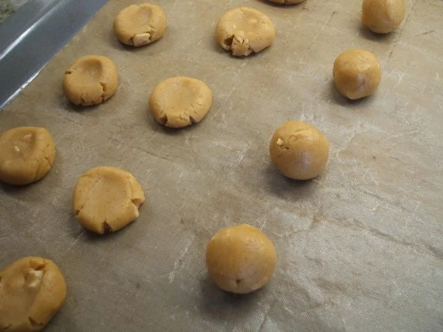 Rezept: Plätzchen: Erdnusshaufen Bild Nr. 7 Plätzchen: Erdnusshaufen - Rezept - Bild Nr. 7