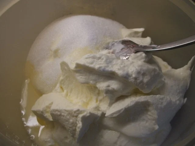 Rezept: Backen: Erdbeerschnitten für Figurbewusste Bild Nr. 11 Backen: Erdbeerschnitten für Figurbewusste - Rezept - Bild Nr. 11