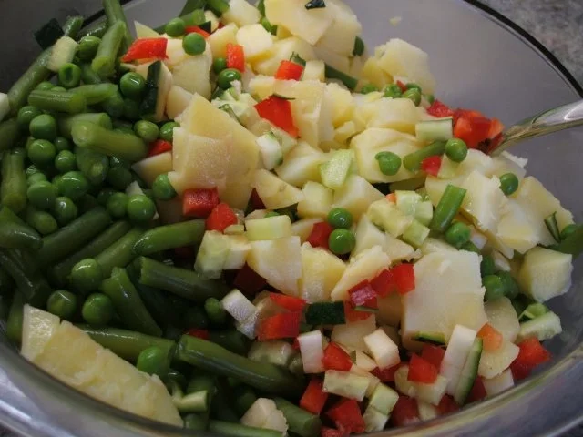 Fisch: Gegrillte Garnelenspieße mit buntem Gemüsesalat - Rezept - Bild Nr. 6