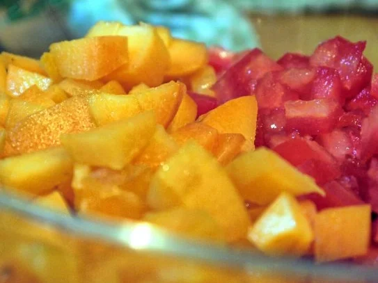 Rezept: Quinoasalat mit Aprikosen, Tomaten und Hähnchenbrust Bild Nr. 5 Quinoasalat mit Aprikosen, Tomaten und Hähnchenbrust - Rezept - Bild Nr. 5