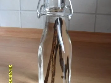 Rezept: Vanilleextrakt mit Wodka Bild Nr. 6 Vanilleextrakt mit Wodka - Rezept - Bild Nr. 6