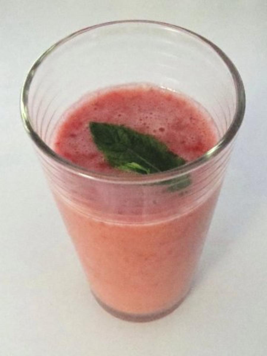 Getränk: Erdbeer-Lassi - Rezept