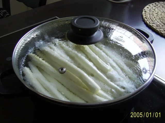 Beilage: zarter Spargel mit Butterbröseln - Rezept - Bild Nr. 2