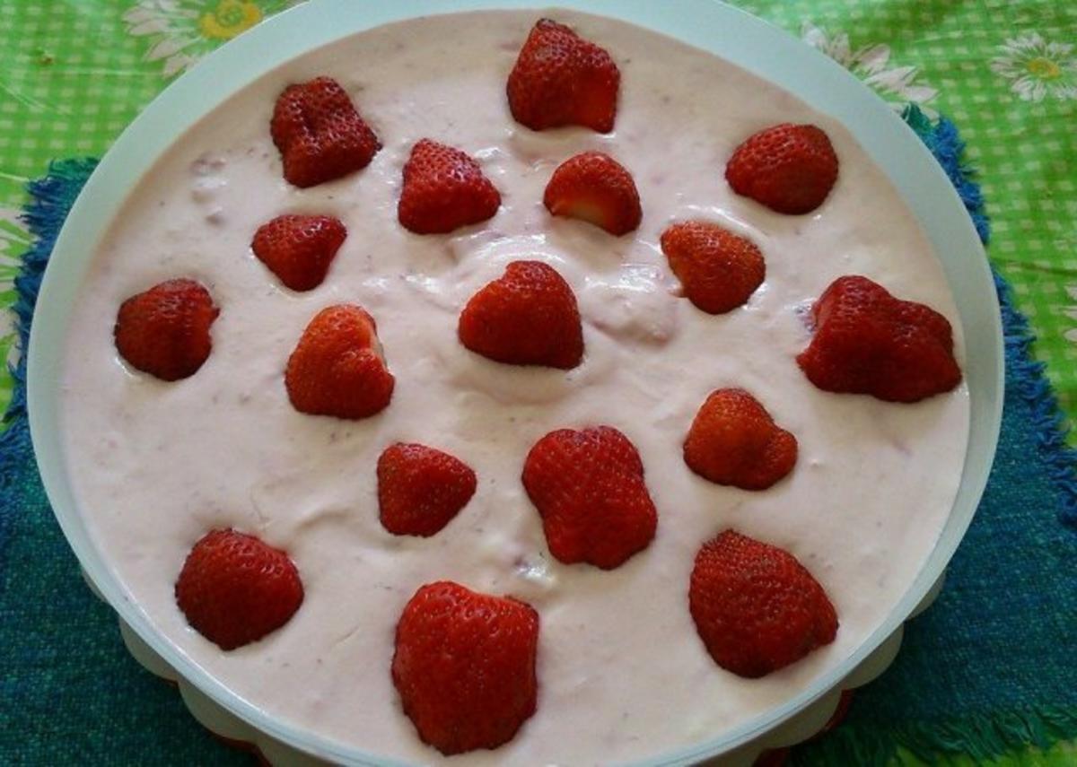 Erdbeer-Quark-Torte - Rezept - Bild Nr. 2