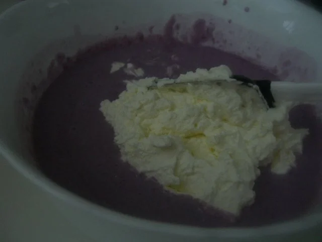 Rezept: Heidelbeer-Sahne-Torte Bild Nr. 3 Heidelbeer-Sahne-Torte - Rezept - Bild Nr. 3