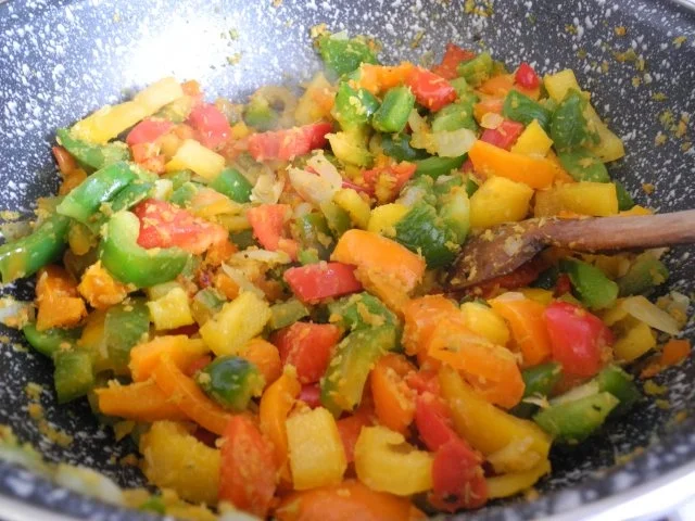 Rezept: Vegan : Paprika - Gulasch Bild Nr. 9 Vegan : Paprika - Gulasch - Rezept - Bild Nr. 9