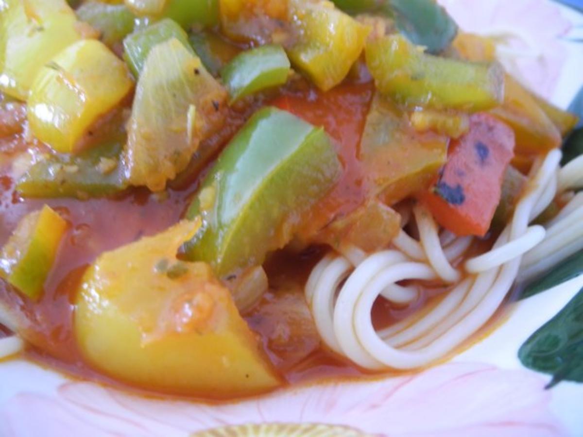 Vegan : Paprika - Gulasch - Rezept - Bild Nr. 14