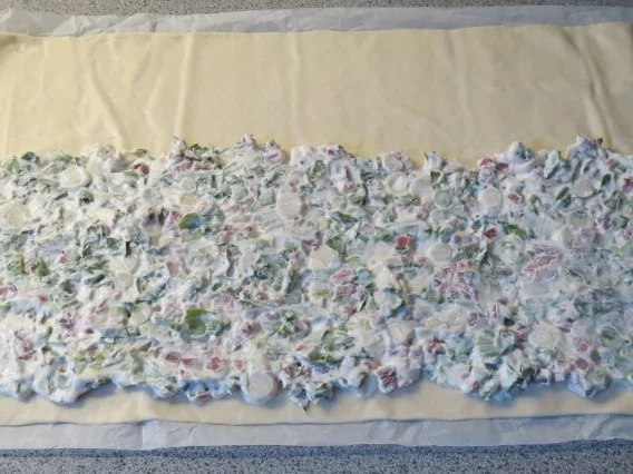 Zwischensnack: Frühlings-Flammkuchen-Schnecken - Rezept - Bild Nr. 2