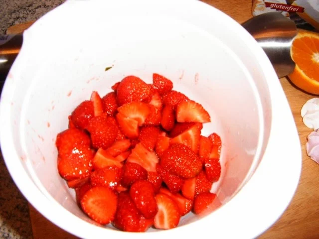 Rezept: Erdbeer-Sandwich-Waffeln Bild Nr. 4 Erdbeer-Sandwich-Waffeln - Rezept - Bild Nr. 4