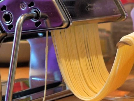 Spaghetti mit roher scharfer Tomatensauce - Rezept - Bild Nr. 13