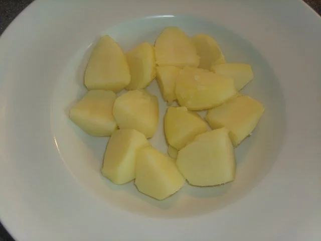 Hackbällchen in Käse-Kapern Soße - Rezept - Bild Nr. 4