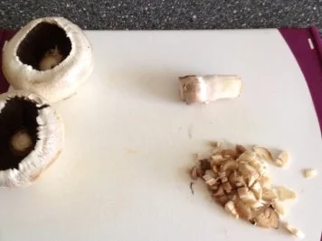 Gefüllte Champignons mit Feta und Paprika - Rezept - Bild Nr. 3