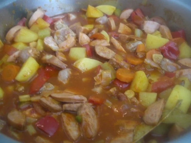 Gemüse-Rahm-Gulasch, scharf - Rezept - Bild Nr. 2