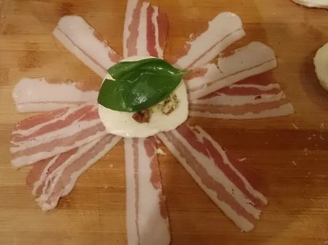 Blacksmurf´s Mozzarella-Bombe - Rezept