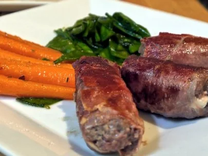 Rezept: Ziege und Rind im Serrano-Mantel mit Thymian-Gemüse Bild Nr. 13 Ziege und Rind im Serrano-Mantel mit Thymian-Gemüse - Rezept - Bild Nr. 13