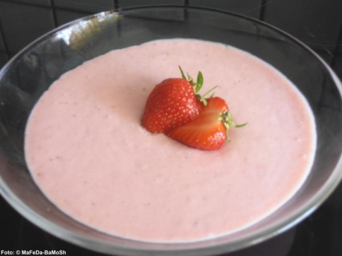 Erdbeer-Quark-Mousse - Rezept mit Bild - kochbar.de