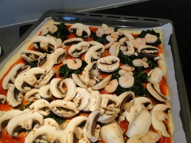 Rezept: Traumpizza mit allen Köstlichkeiten die ich mag. Bitte durchlesen Bild Nr. 13 Traumpizza mit allen Köstlichkeiten die ich mag. Bitte durchlesen - Rezept - Bild Nr. 13