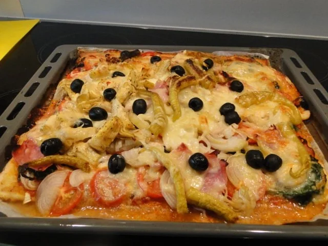 Rezept: Traumpizza mit allen Köstlichkeiten die ich mag. Bitte durchlesen Bild Nr. 19 Traumpizza mit allen Köstlichkeiten die ich mag. Bitte durchlesen - Rezept - Bild Nr. 19