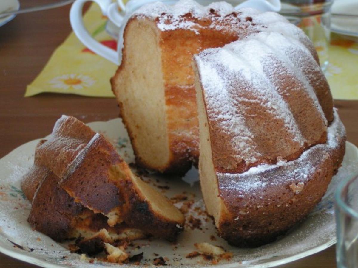 Bilder für Eierlikör - Kuchen - Rezept