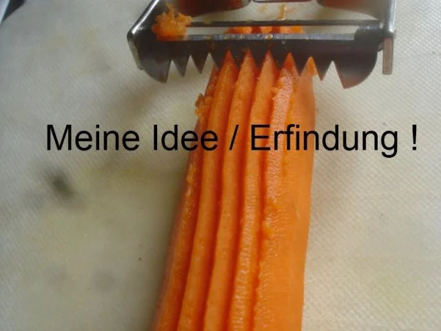 Rezept: Hackfleischklopse mit Sauce, Möhren-Zucchini-Kartoffel-Stampf und Möhrenblütengemüse Bild Nr. 11 Hackfleischklopse mit Sauce, Möhren-Zucchini-Kartoffel-Stampf und Möhrenblütengemüse - Rezept - Bild Nr. 11