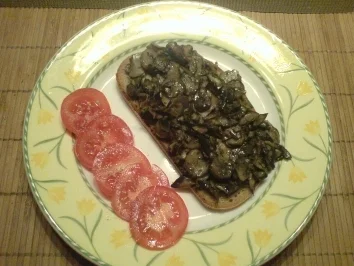 Wald-Pilze auf Brot - Rezept