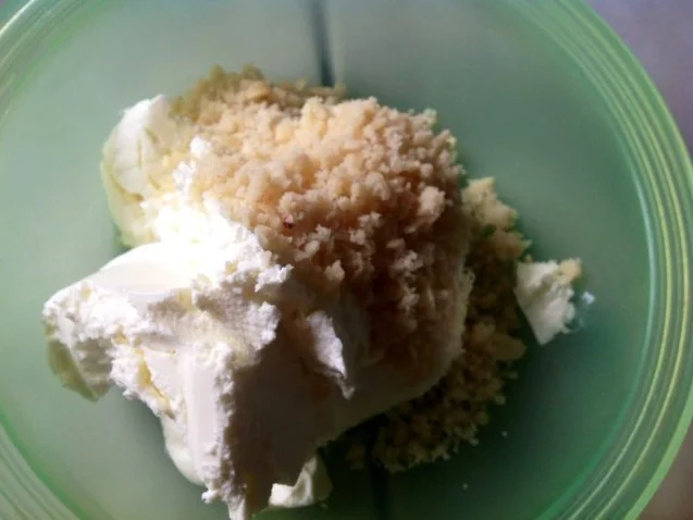 Avocado-Frischkäse-Dip mit Macadamia - Rezept - Bild Nr. 4