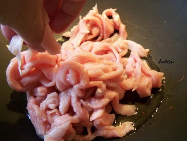 Schaormabrötchen gefüllt mit Mosterdgeschnetzelten - Rezept - Bild Nr. 3