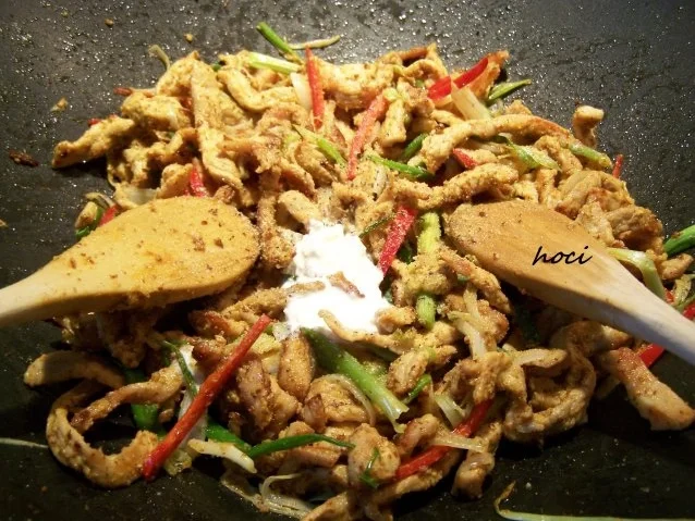 Schaormabrötchen gefüllt mit Mosterdgeschnetzelten - Rezept - Bild Nr. 8