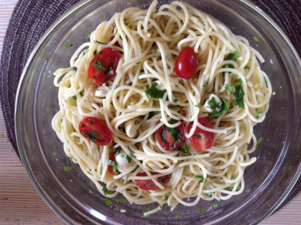 Bilder für Spaghetti-Knobi-Salat - Rezept