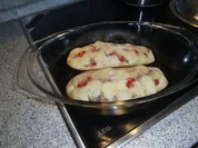 Aubergine gefüllt mit Thunfisch-Paprika-Reis - Rezept