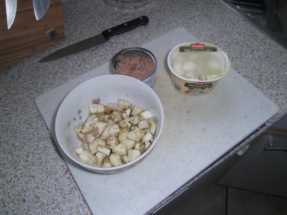 Aubergine gefüllt mit Thunfisch-Paprika-Reis - Rezept - Bild Nr. 4
