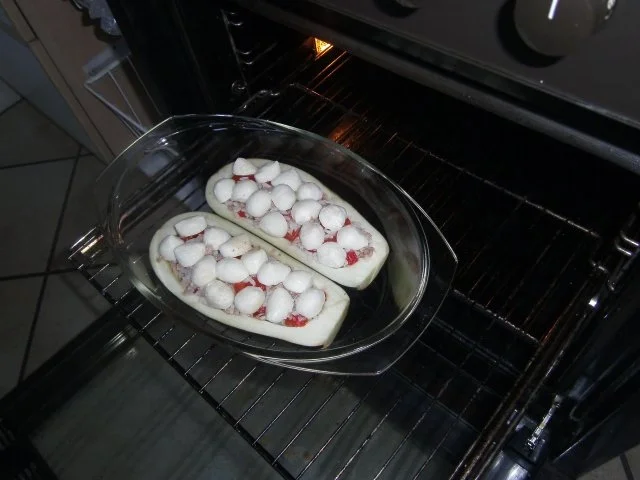 Rezept: Aubergine gefüllt mit Thunfisch-Paprika-Reis Bild Nr. 6 Aubergine gefüllt mit Thunfisch-Paprika-Reis - Rezept - Bild Nr. 6