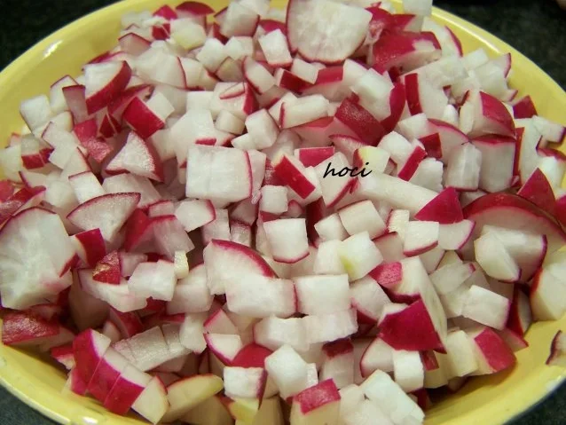 Rezept: Radieschen-Käsesüppchen mit kleinem Hähnchenspiess Bild Nr. 4 Radieschen-Käsesüppchen mit kleinem Hähnchenspiess - Rezept - Bild Nr. 4