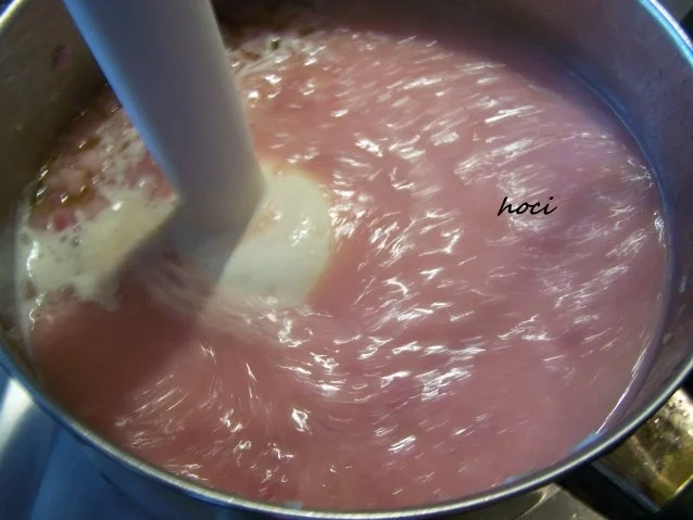 Rezept: Radieschen-Käsesüppchen mit kleinem Hähnchenspiess Bild Nr. 16 Radieschen-Käsesüppchen mit kleinem Hähnchenspiess - Rezept - Bild Nr. 16