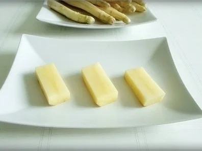 Spargel „Sushi“ auf Kräutersauce - Rezept - Bild Nr. 6