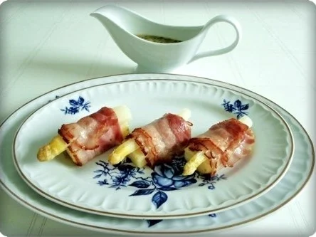 Spargel „Sushi“ auf Kräutersauce - Rezept - Bild Nr. 18