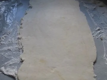 Käsestangen aus selbstgemachtem Quarkblätterteig - Rezept - Bild Nr. 4