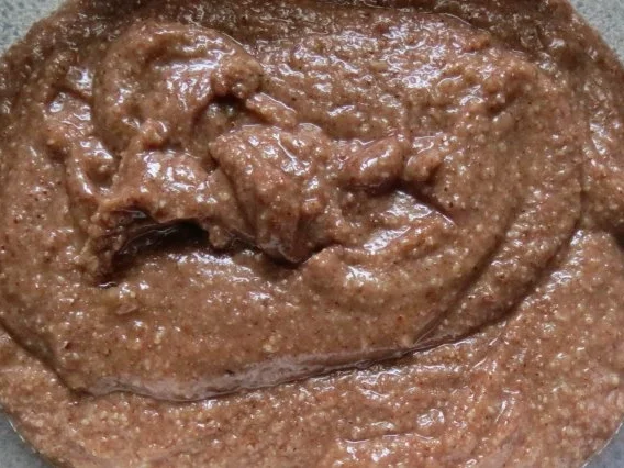 Brotaufstrich: Mandel-Helva - Rezept