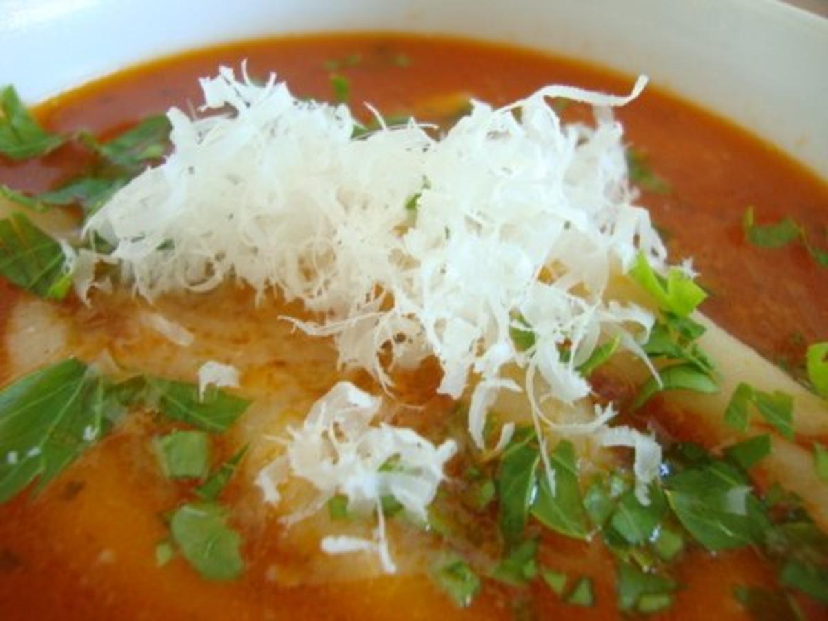 Frische Tomatensuppe mit Annelini - Rezept - kochbar.de