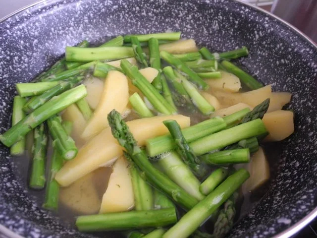 Rezept: Vegan : Quartett auf dem Teller Bild Nr. 6 Vegan : Quartett auf dem Teller - Rezept - Bild Nr. 6