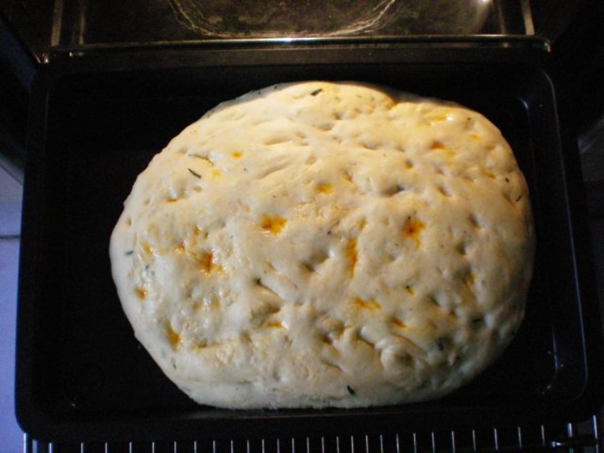 Brot: Focaccia mit Rosmarin - Rezept - Bild Nr. 10